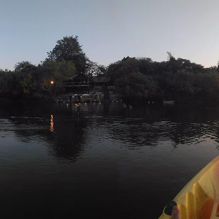 Caprivi Houseboat Safari Lodge Katima Mulilo Exterior foto
